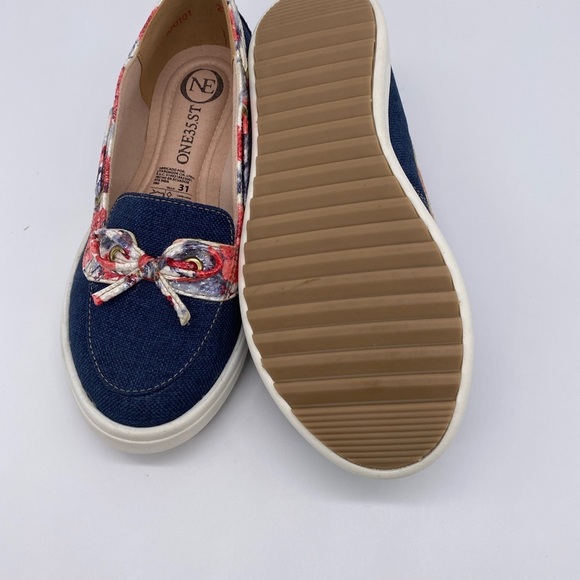 womens-slip-on-canvas-shoes-  SLIP-ON FOR GIRLS,Azul Vegan Materials Florar Pattern, Size # 31 USA 13